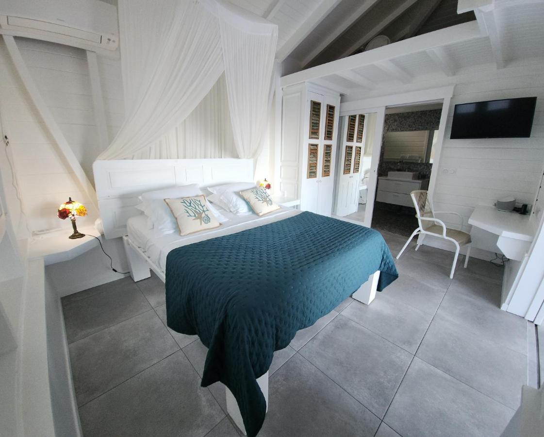 La Petite Villa Terre-De-Haut Bagian luar foto