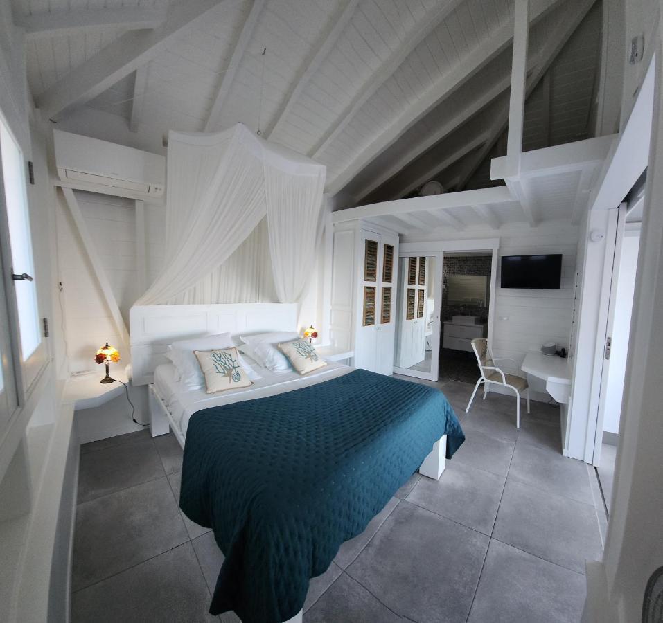 La Petite Villa Terre-De-Haut Bagian luar foto